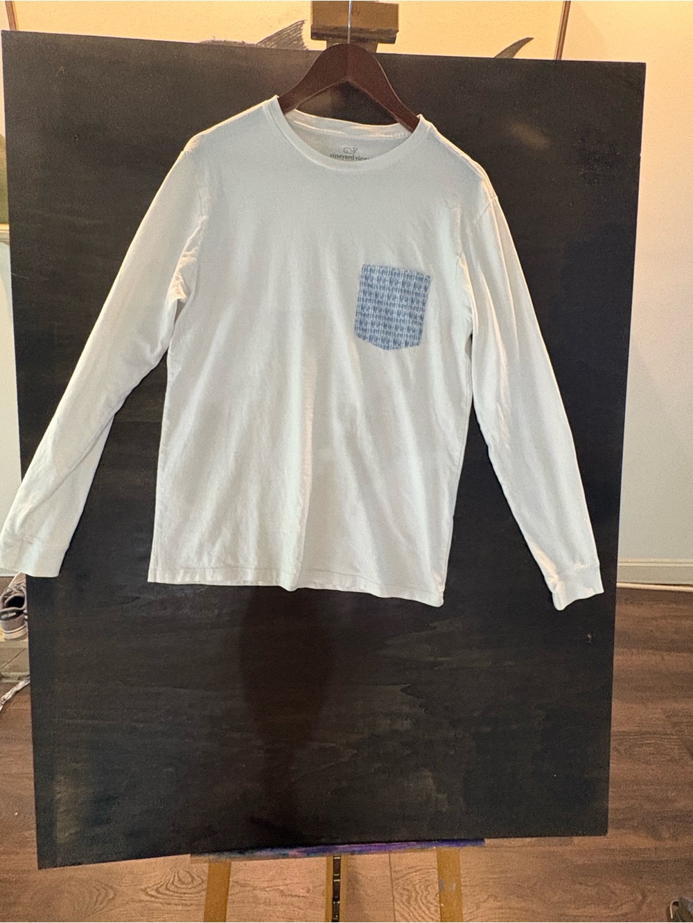 Vineyard Vines White Long-Sleeve Tee with Light Blue Patterned Pocket